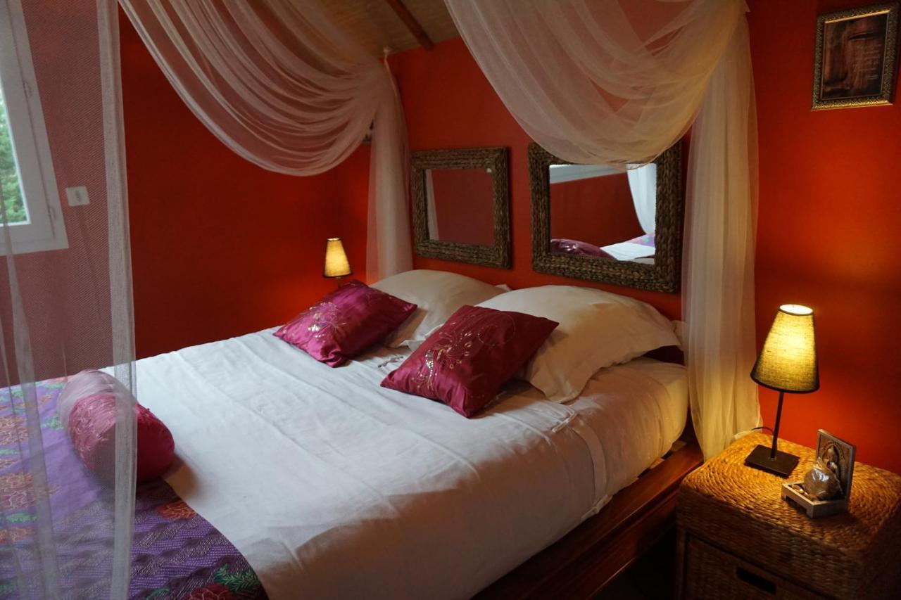 Les Centauris Bed & Breakfast Pleguien ภายนอก รูปภาพ