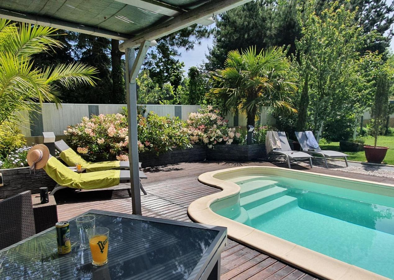 Les Centauris Bed & Breakfast Pleguien ภายนอก รูปภาพ